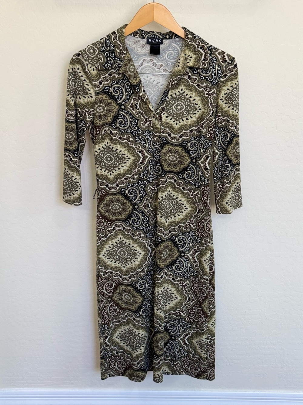 BCBGMAXAZRIA Vintage Collared Midi Dress - Green/Black Paisley Medallion Medium